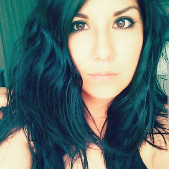 Meet your Posher, Charlene - Picture 1 of 1